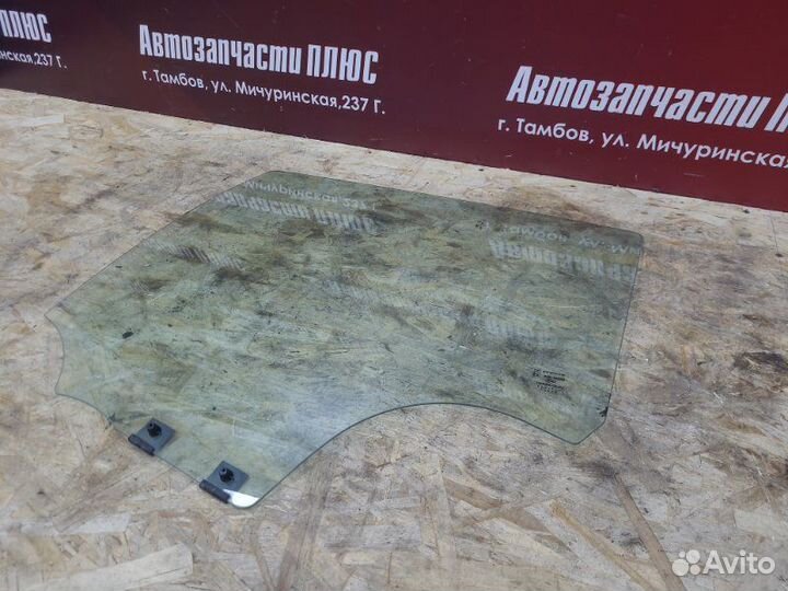 Стекло двери заднее левое Renault Sandero