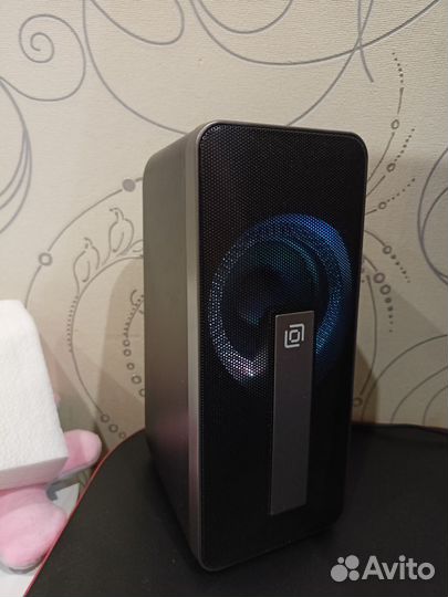 Монитор BenQ и колонки