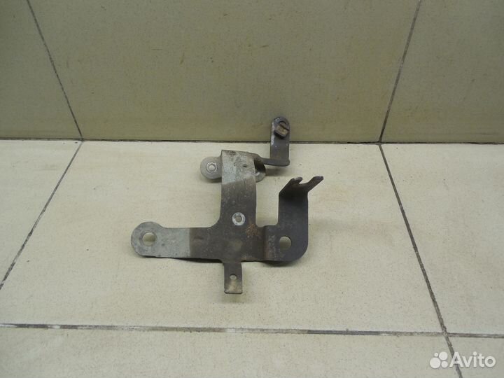 Кронштейн (сопут. товар) Astra H / Family 2004-201