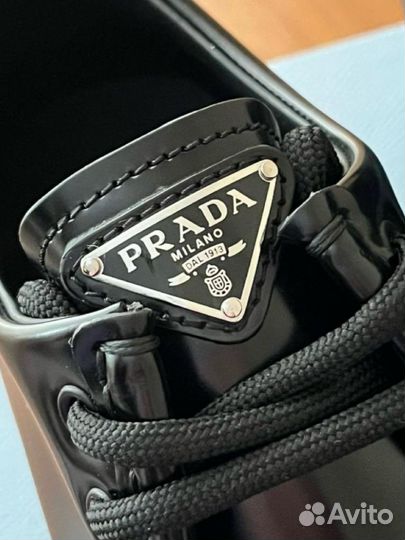 Prada лоферы женские