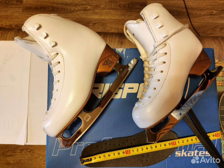 Фигурные коньки risport 215