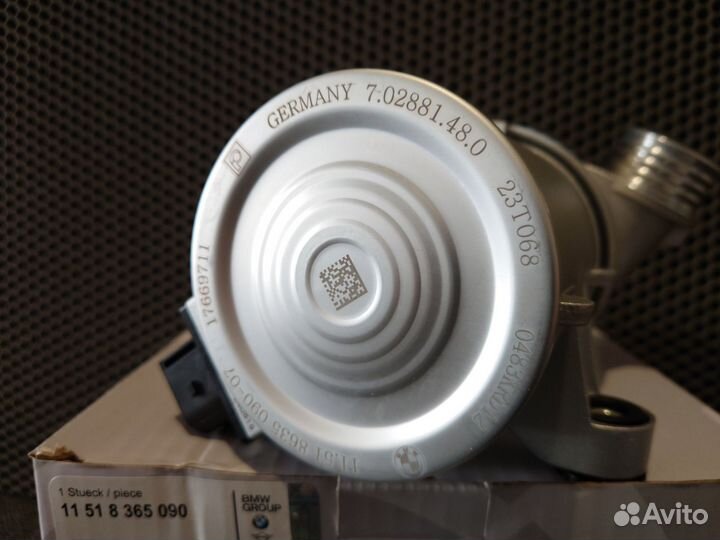 Помпа BMW 11518635090