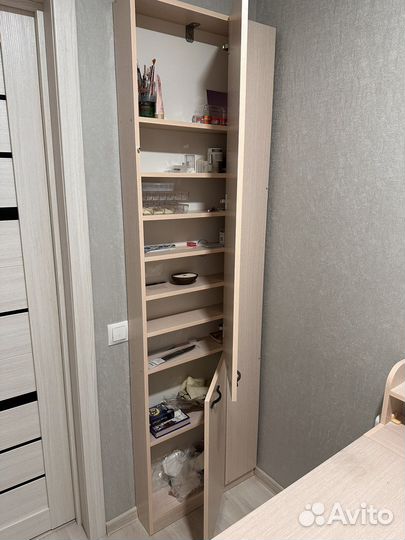 Маникюрный стол складной со шкафом