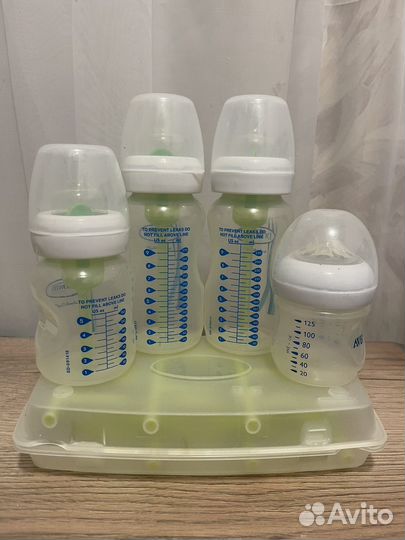 Комплект: Бутылочки, сушилка, контейнер для смеси
