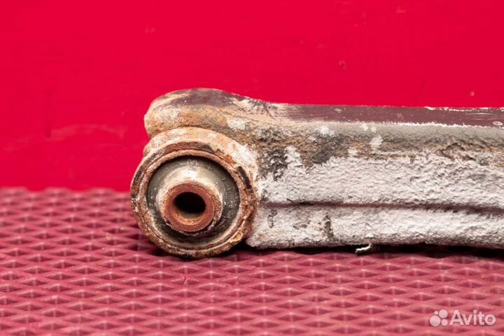 Рычаг подвески нижний задний правый Kia Ceed 1G