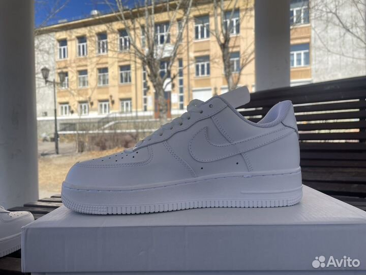 Кроссовки nike air force 1 белые