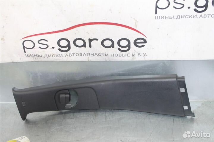 Обшивка стойки правая средняя Nissan Teana J31