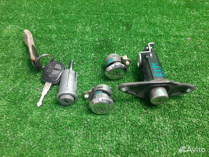 Замок зажигания Suzuki Ignis 2006