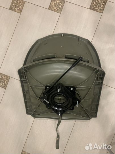 Сиденье складное в лодку