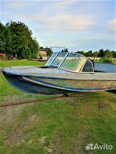 Ветровое стекло на лодку