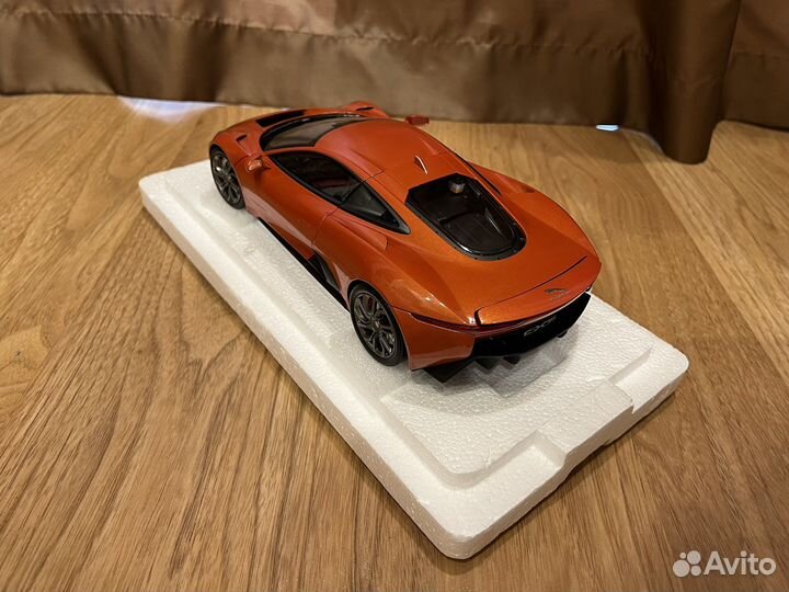 Модель 1/18 almost real jaguar c-x75