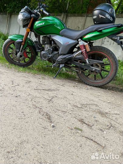 Продаю зелёный Stels Flame 200