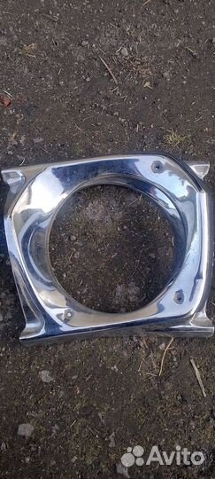 Ободок фары газ 24