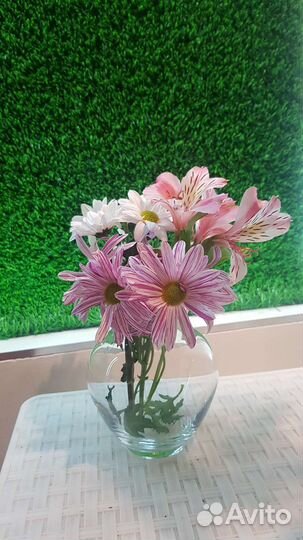 Ваза стекляная для цветов