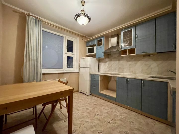 2-к. квартира, 52 м², 7/14 эт.