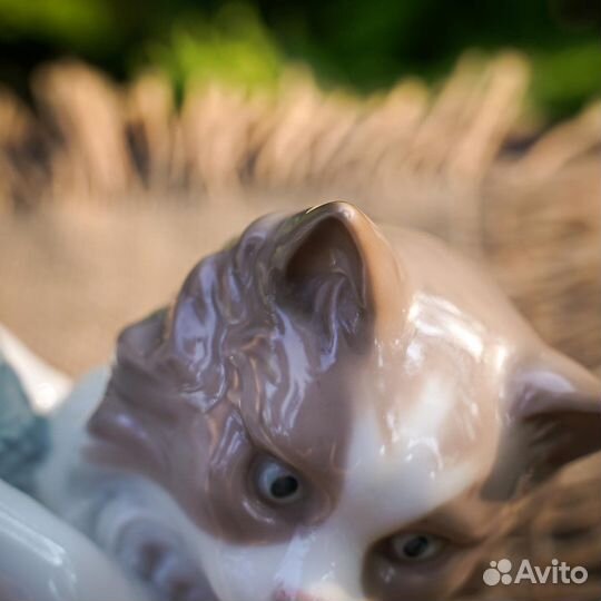 Nao by lladro статуэтка кот с клубком, Испания