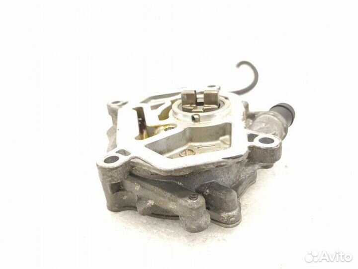 Насос вакуумный Mercedes-Benz B-Class W246 1.6