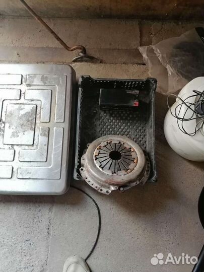 Корзина toyota avensis