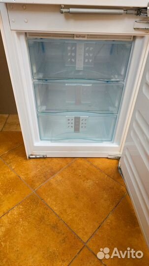 Встраиваемый холодильник liebherr бу