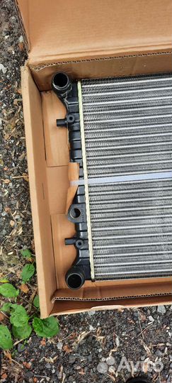Радиатор охлаждения на шкода фабиа