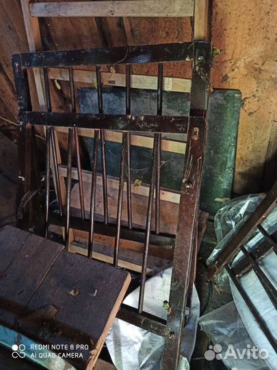 Детская кроватка