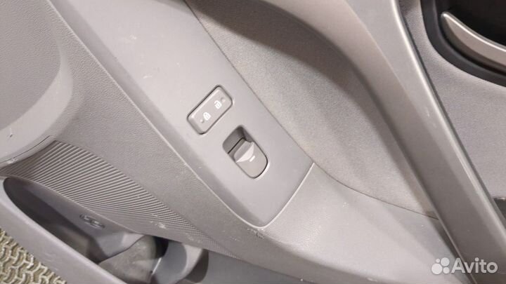 Дверь правая передняя Hyundai Elantra