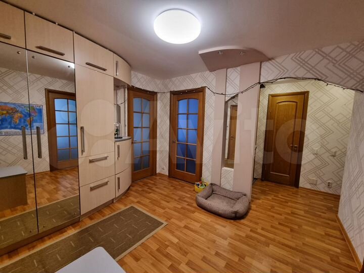 4-к. квартира, 78 м², 4/5 эт.