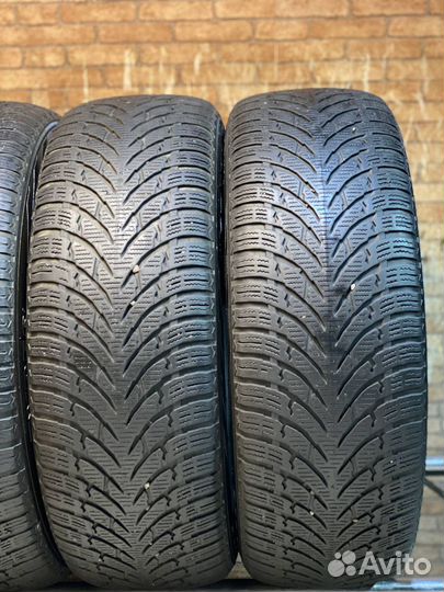 Nokian Tyres WR SUV 4 225/60 R18