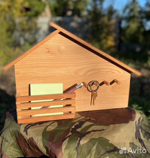 Ключница настенная