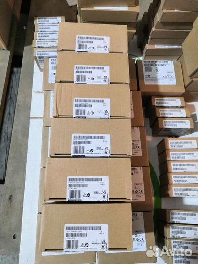 Контролер Siemens 6ES7215-1AG40-0XB0