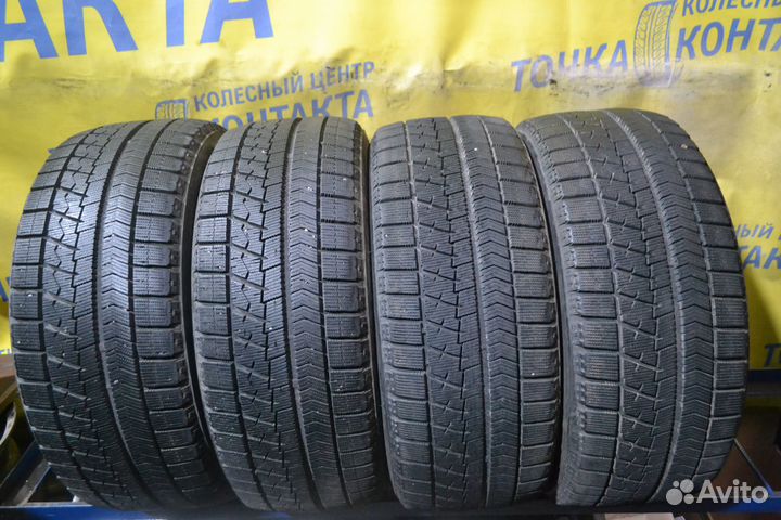Bridgestone Blizzak VRX 215/50 R17