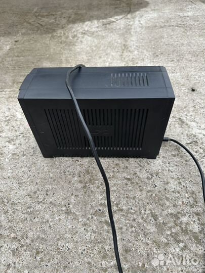 Ибп APC Back-UPS 1100