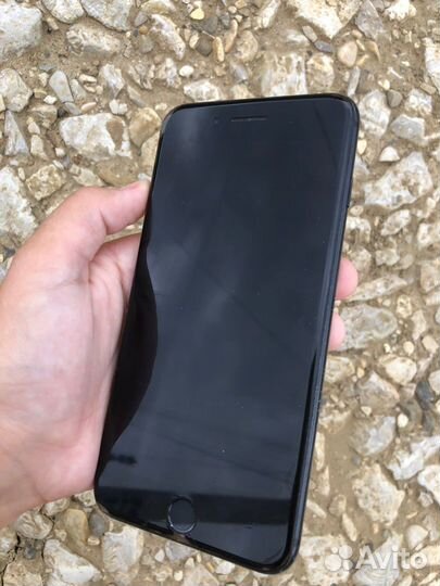 Телефон iPhone 7plus