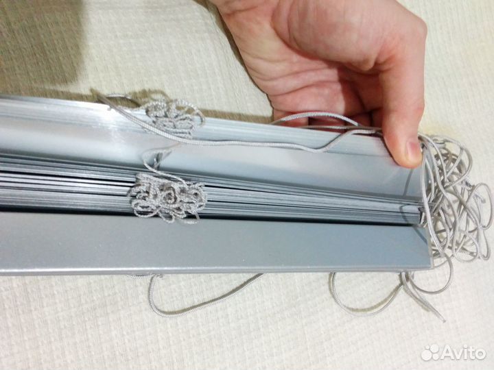 Жалюзи алюм 25 мм; шир 1,4 м; выс 1,6 м новые 5 шт