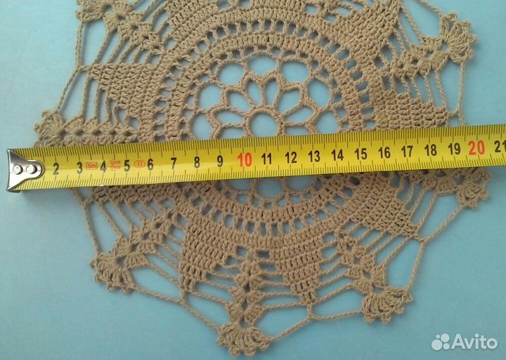 Бежевая салфетка Цветок