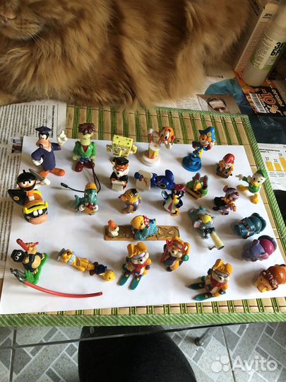 Киндер сюрпризы разные и другие фигурки