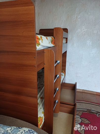 Двухъярусная кровать бу с матрасами