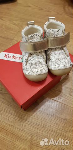 Kickers 24 размер ботиночки на девочку