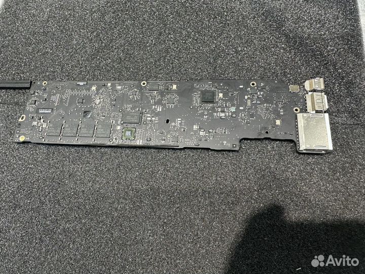 Плата MacBook a1466 2013-2014