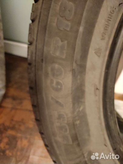 Michelin Latitude X-Ice 235/60 R18