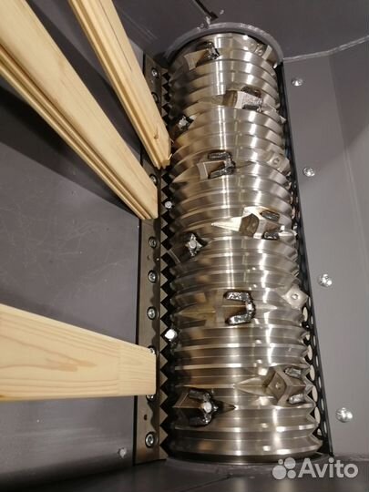 Одновальный шредер для поддонов 900