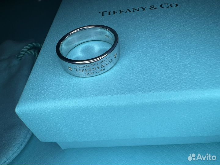 Кольцо Narrow return to Tiffany