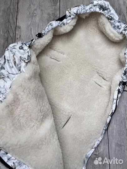 Зимний конверт в коляску на меху новый