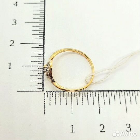 Золотое кольцо с камнем 16,5р