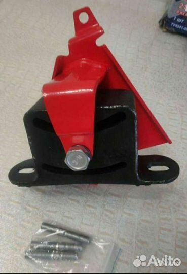 Дополнительный кронштейн раздатки нива