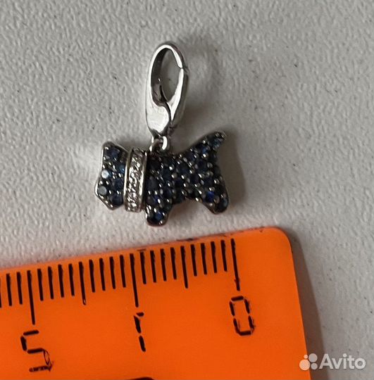 Подвеска собачка Neo Gold белое золото сапфиры