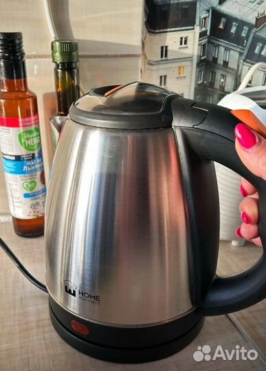 Чайник практически новый