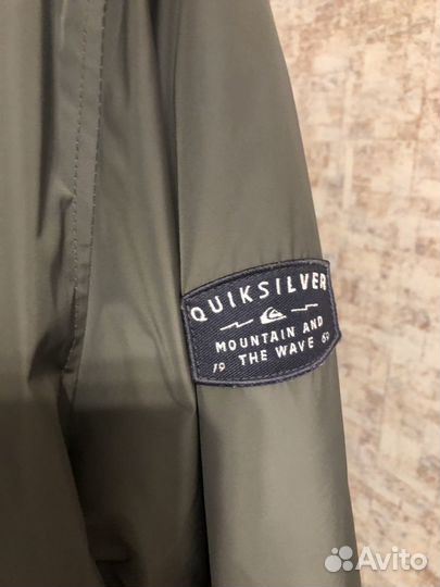 Бомбер фирмы Quiksilver