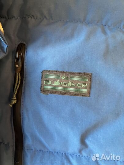 Утепленная синяя жилетка Quiksilver