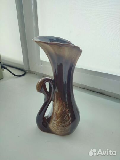 Ваза лебедь